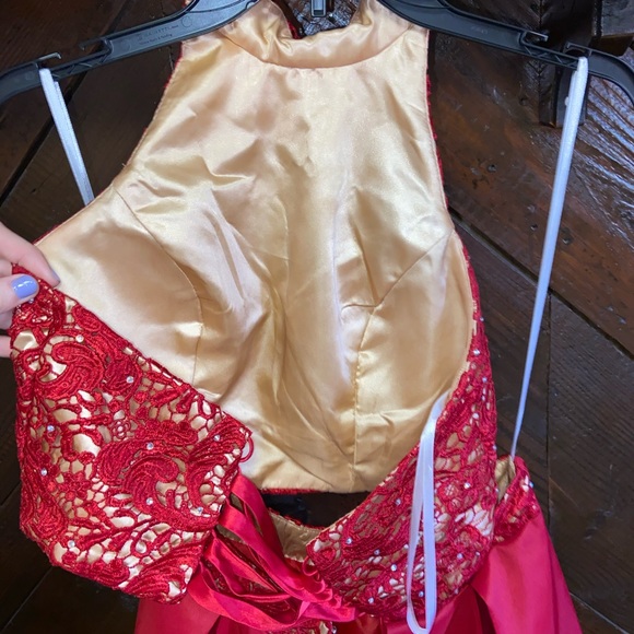 gorgeous two piece red party dress! - Picture 5 of 8